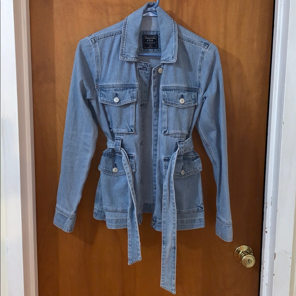Abercrombie Belted Denim Jacket - Picture 2 of 3